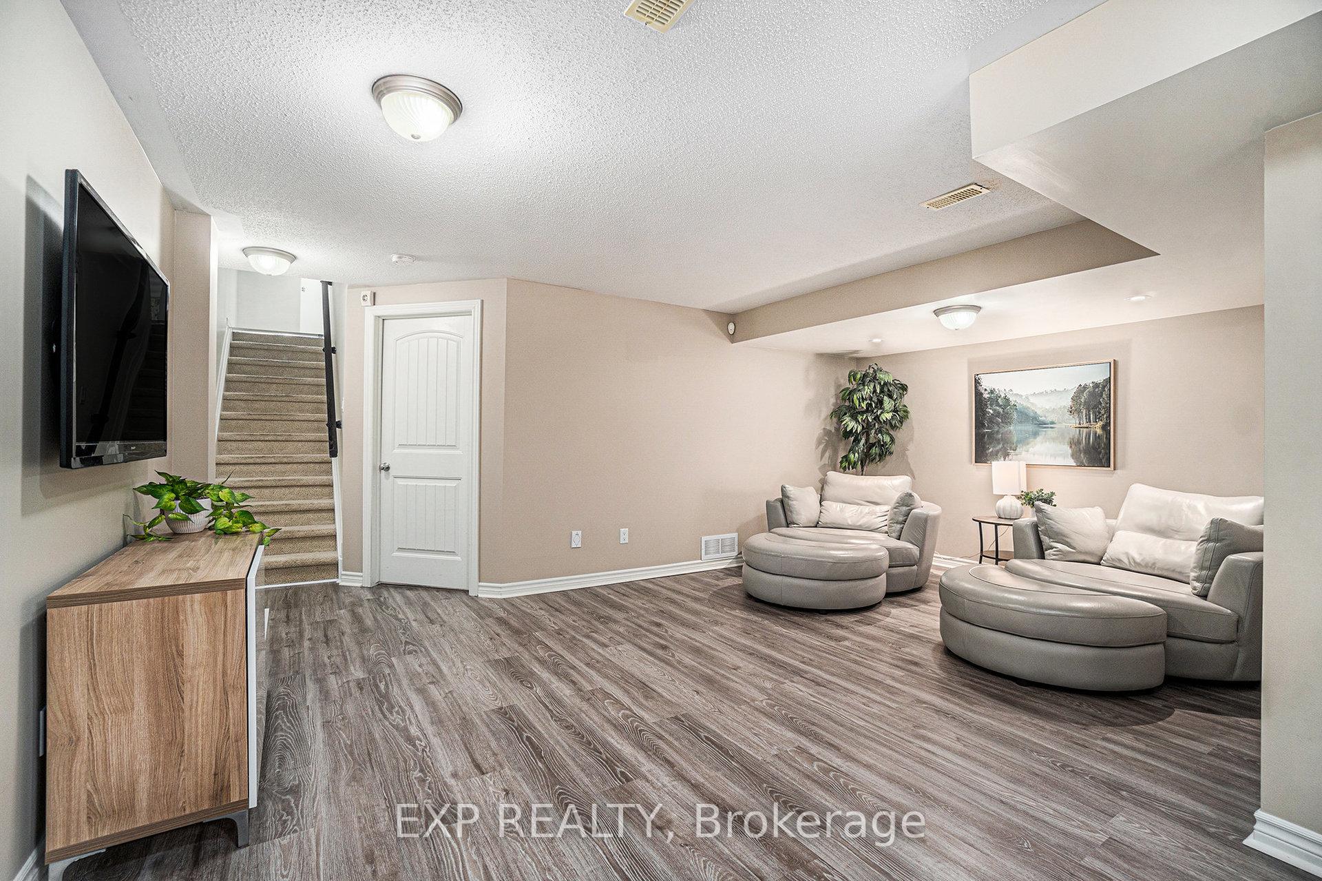 Photo 27 of 493 Rochefort Circle, Ottawa, Avalon West — HOMEH