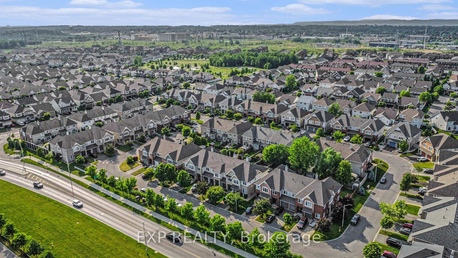 Photo 34 of 493 Rochefort Circle, Ottawa, Avalon West — HOMEH