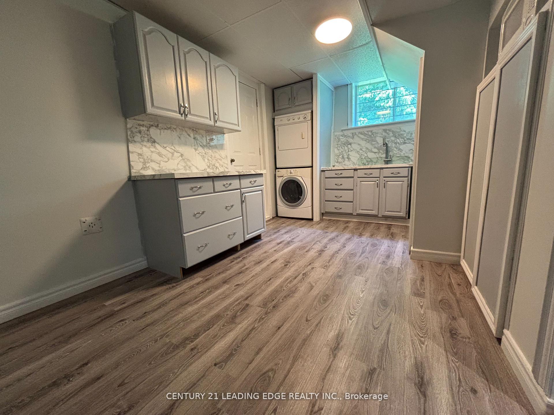 Photo 4 of 533 Arnhem Drive, Oshawa, O'Neill — HOMEH