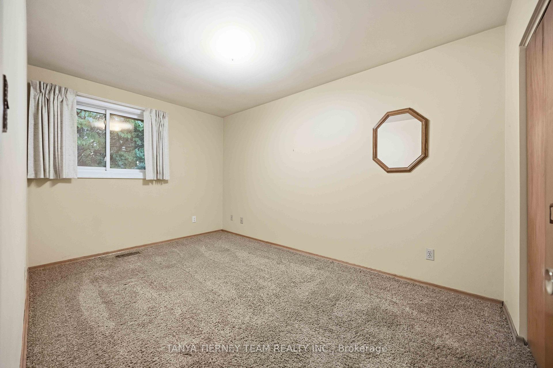 Photo 14 of 475 Central Pk Boulevard N, Oshawa, O'Neill — HOMEH
