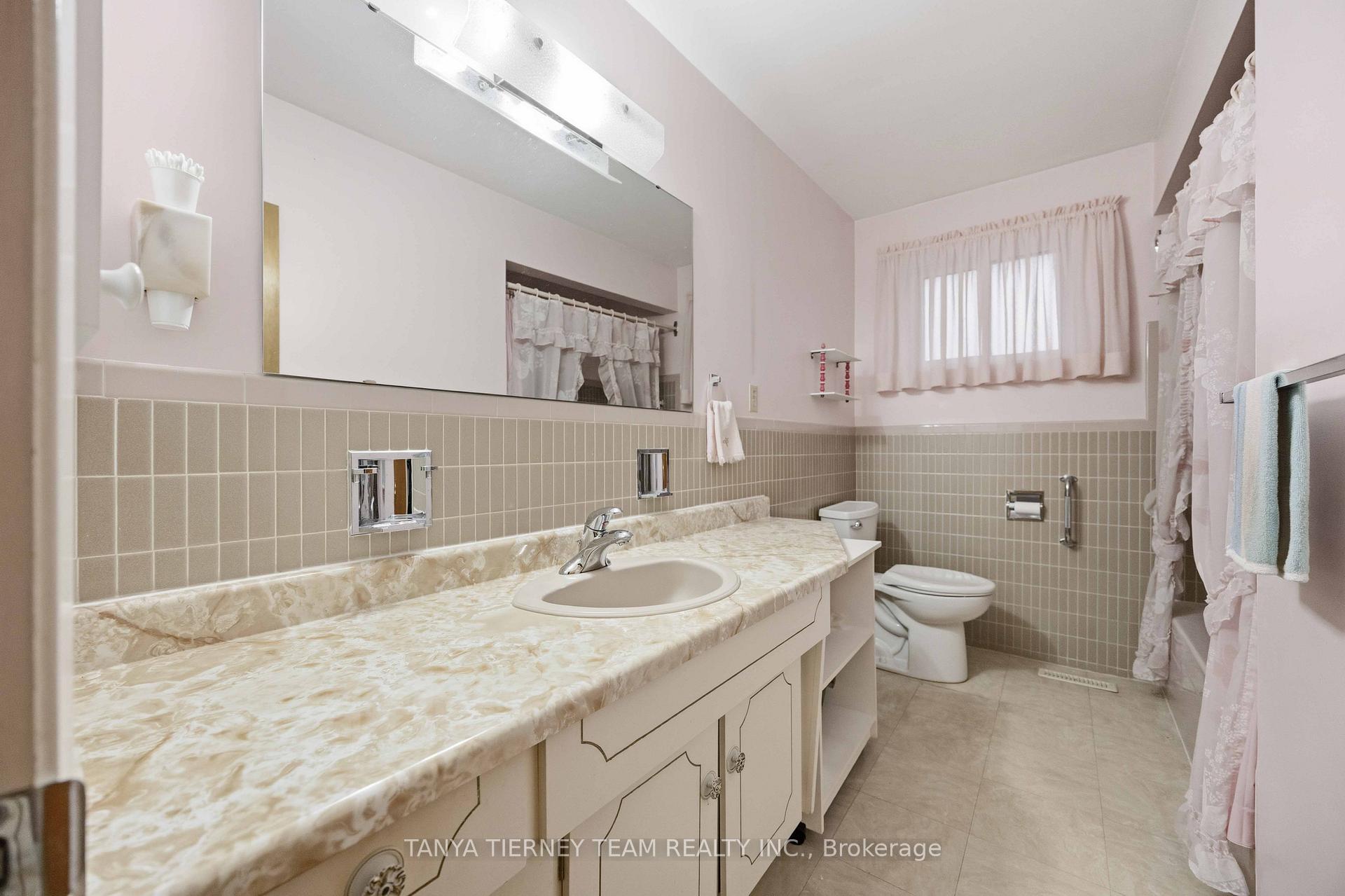 Photo 18 of 475 Central Pk Boulevard N, Oshawa, O'Neill — HOMEH