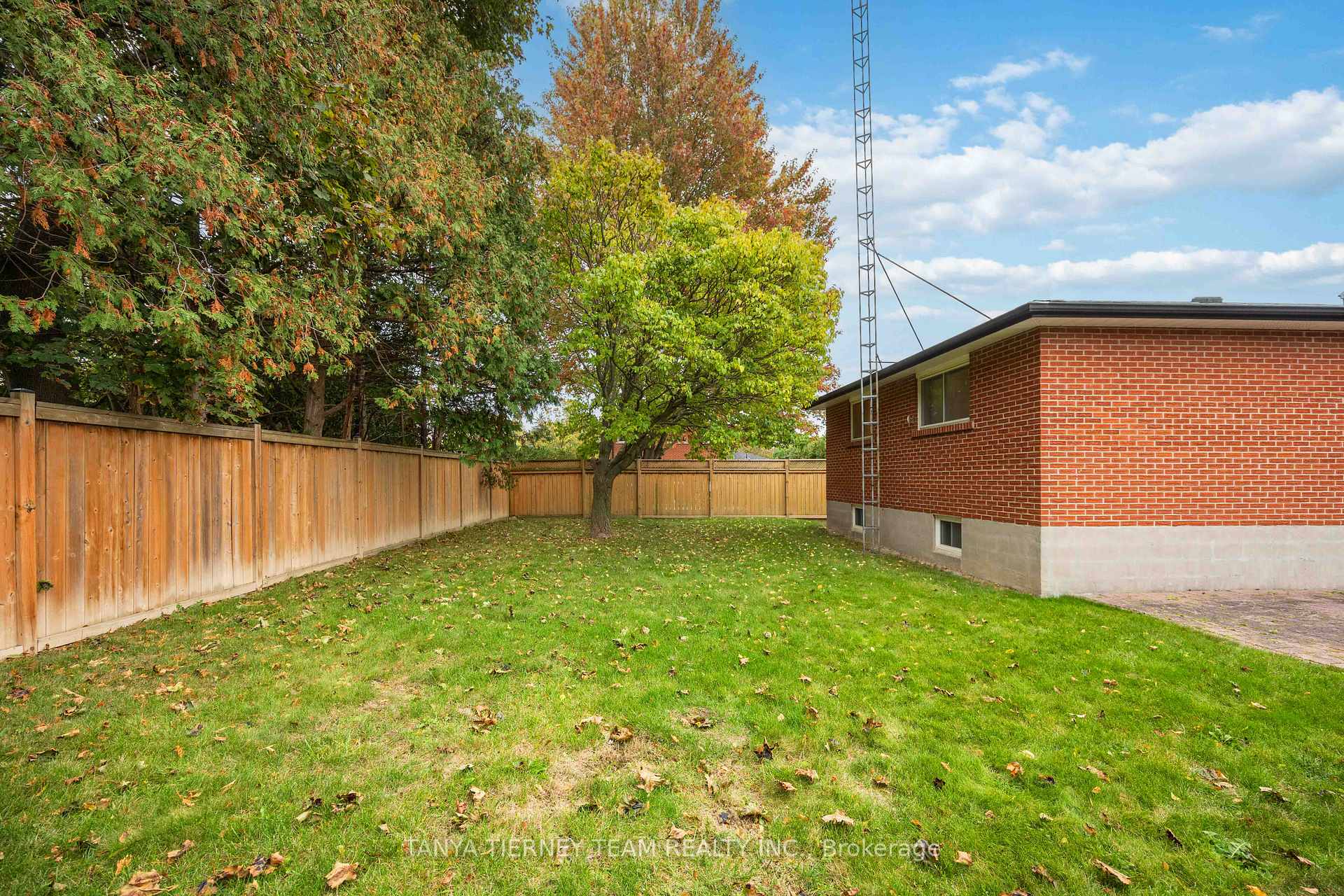 Photo 32 of 475 Central Pk Boulevard N, Oshawa, O'Neill — HOMEH