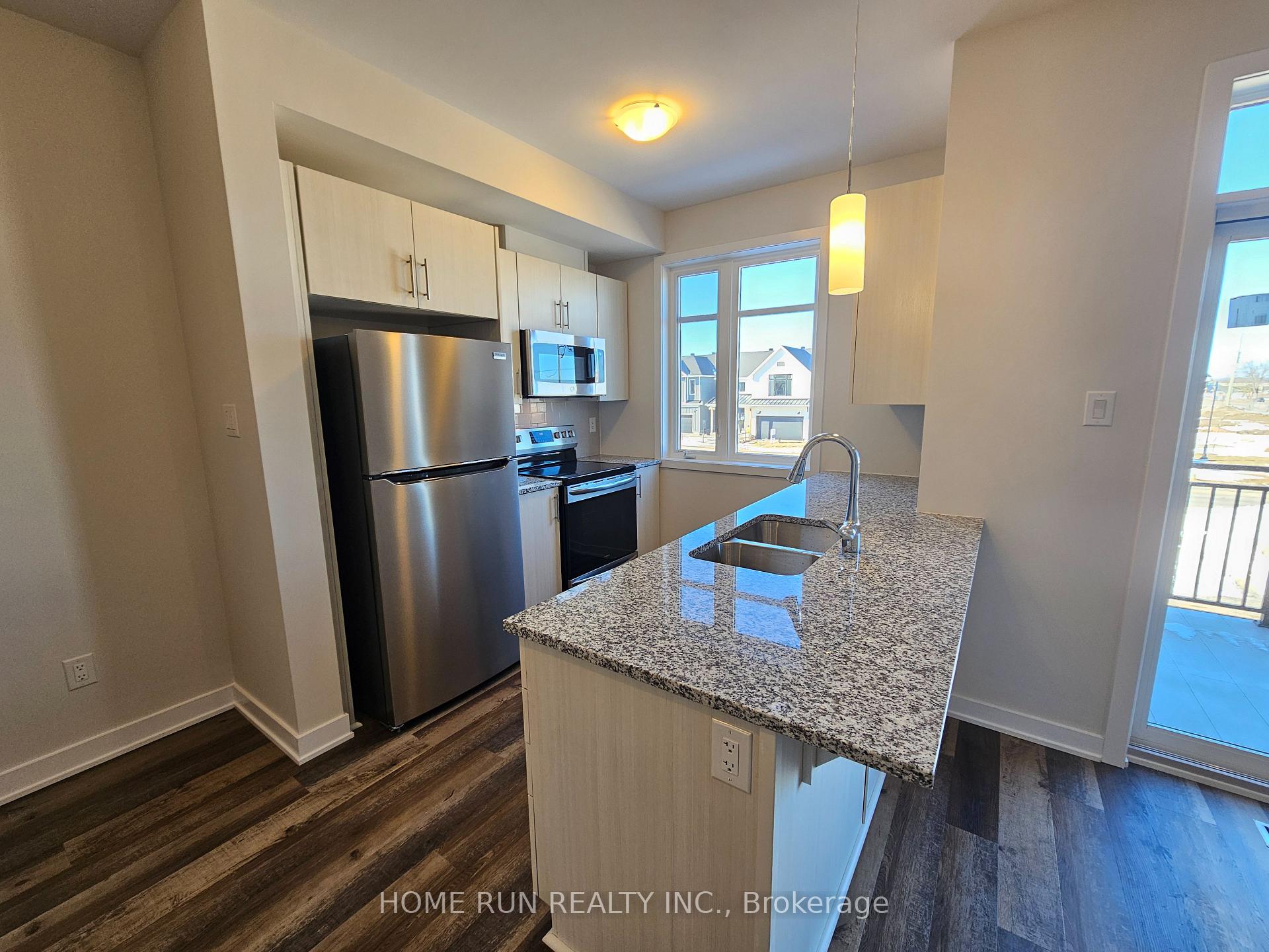 Photo 7 of 114 Venasque Private, Ottawa, Notting Hill/Summerside — HOMEH