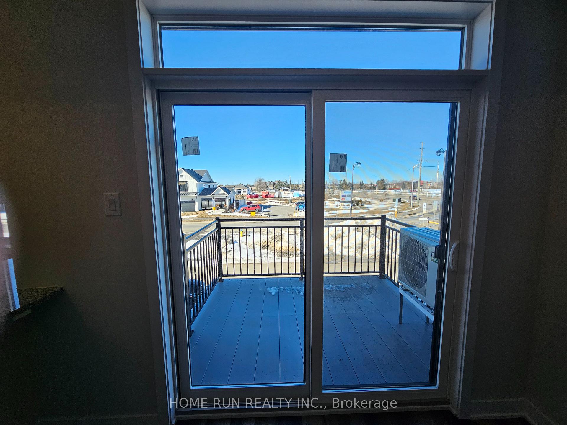 Photo 8 of 114 Venasque Private, Ottawa, Notting Hill/Summerside — HOMEH