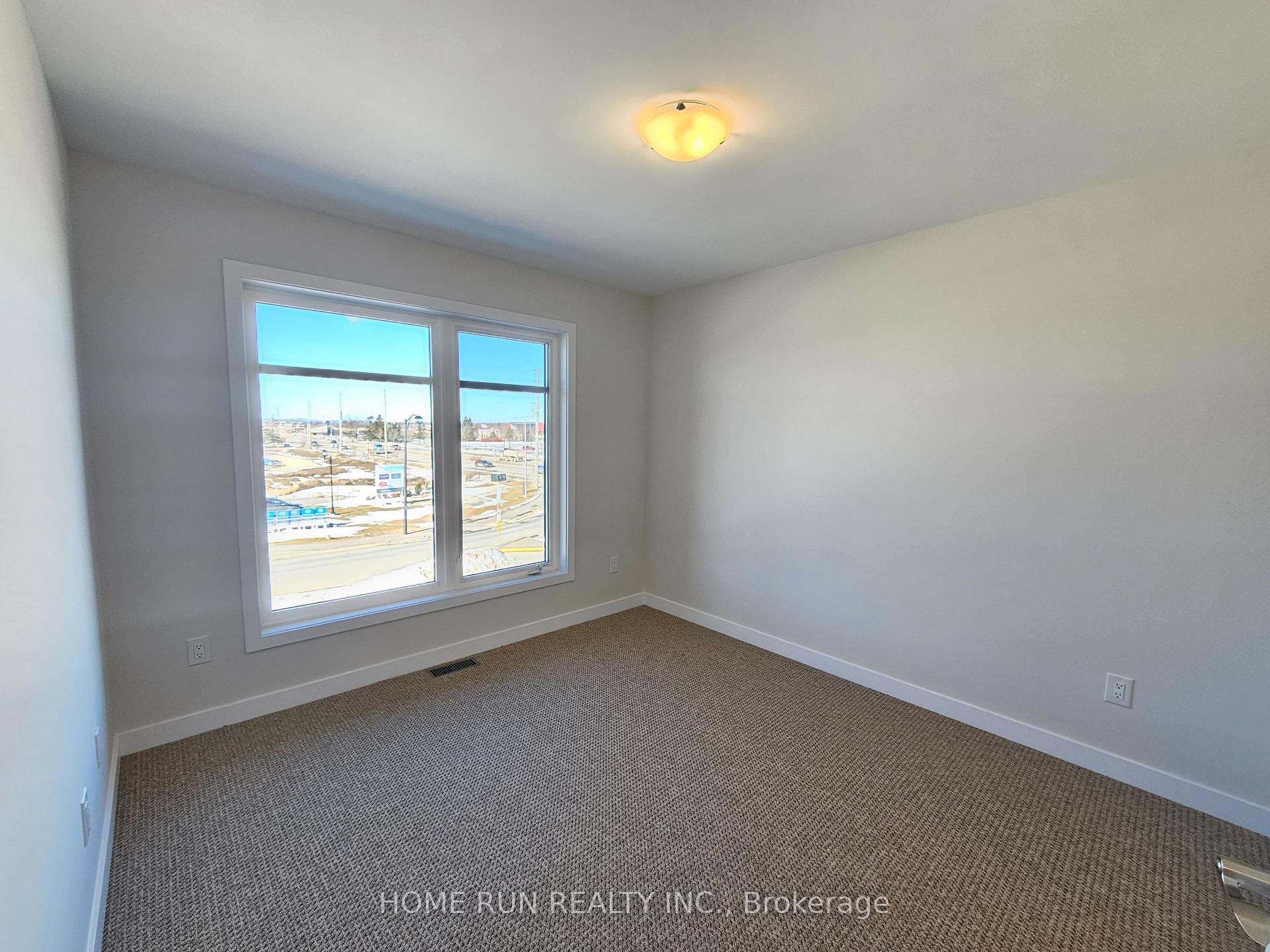 Photo 13 of 114 Venasque Private, Ottawa, Notting Hill/Summerside — HOMEH