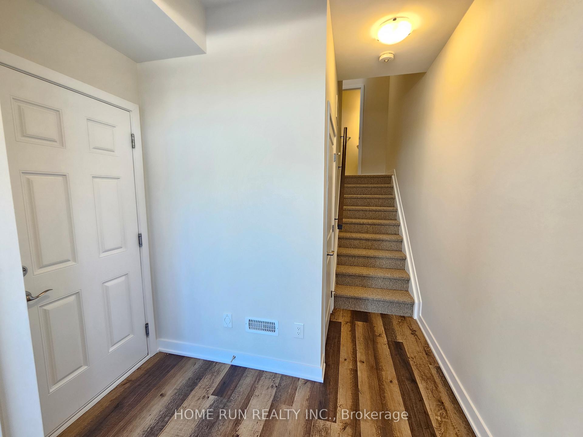 Photo 18 of 114 Venasque Private, Ottawa, Notting Hill/Summerside — HOMEH