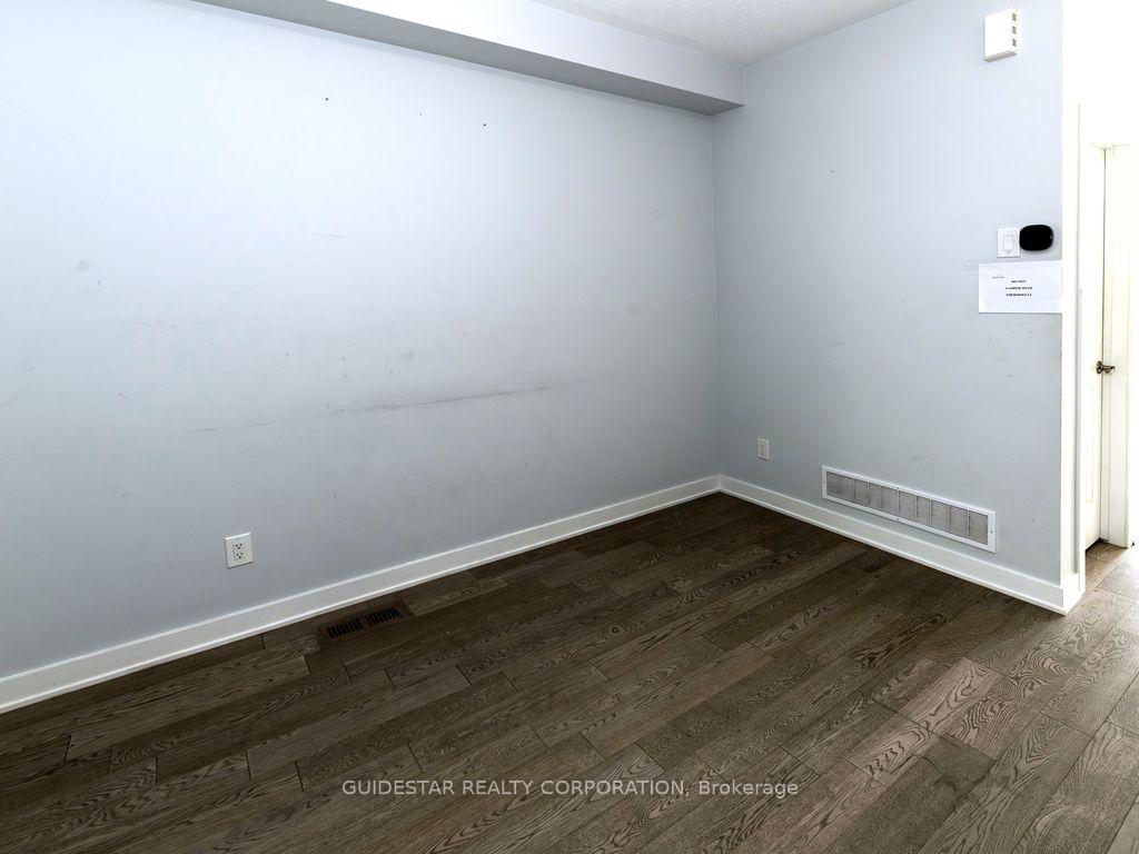 Photo 5 of 2142 Winsome Terrace, Ottawa, Fallingbrook/Gardenway South — HOMEH