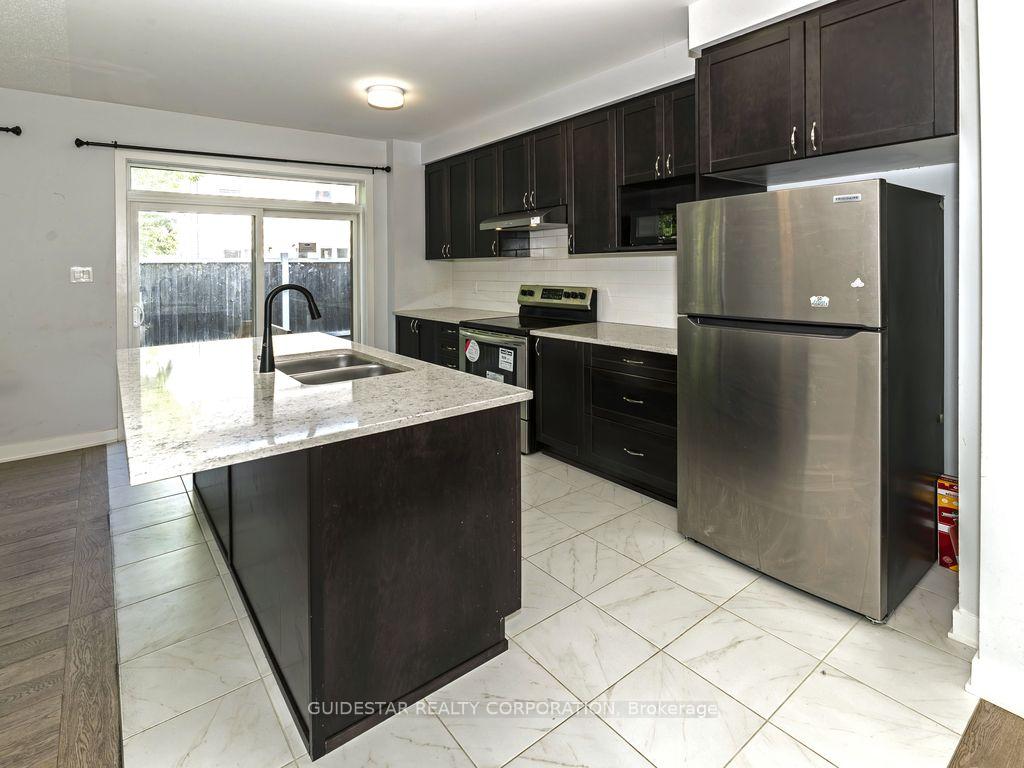 Photo 6 of 2142 Winsome Terrace, Ottawa, Fallingbrook/Gardenway South — HOMEH
