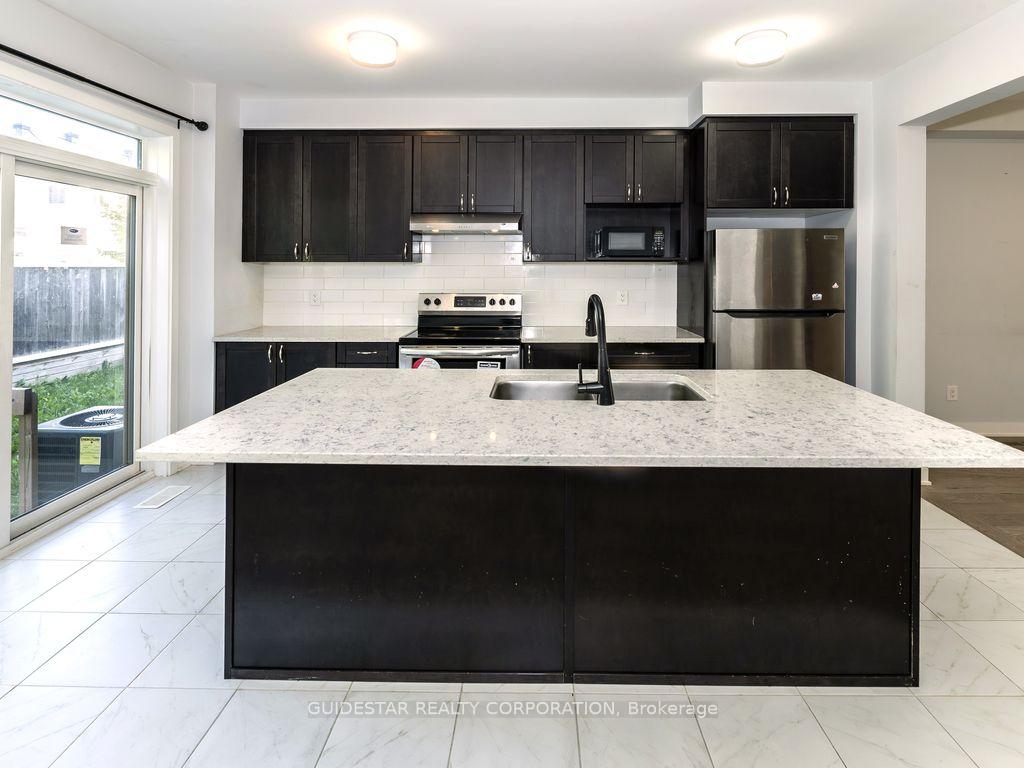 Photo 7 of 2142 Winsome Terrace, Ottawa, Fallingbrook/Gardenway South — HOMEH
