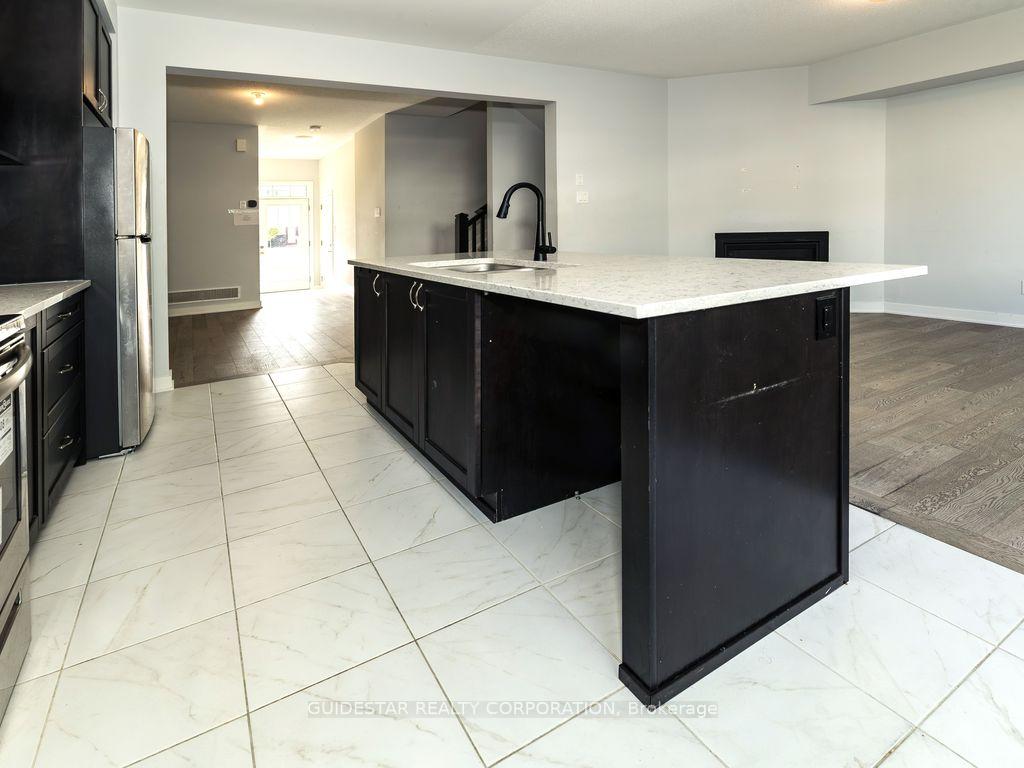 Photo 9 of 2142 Winsome Terrace, Ottawa, Fallingbrook/Gardenway South — HOMEH