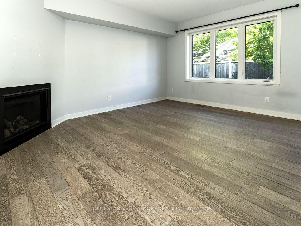 Photo 11 of 2142 Winsome Terrace, Ottawa, Fallingbrook/Gardenway South — HOMEH