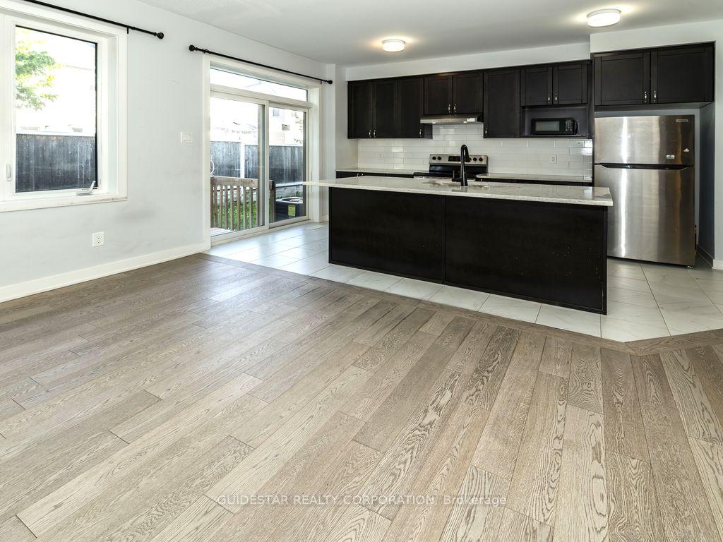 Photo 13 of 2142 Winsome Terrace, Ottawa, Fallingbrook/Gardenway South — HOMEH