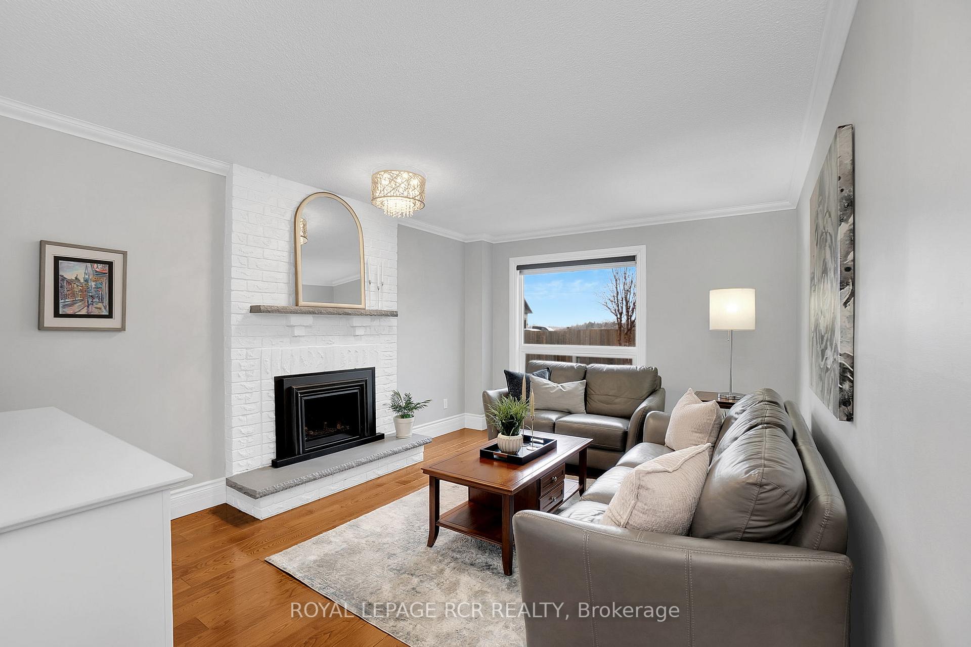 Photo 17 of 60 Wolfe Avenue, New Tecumseth, Tottenham — HOMEH
