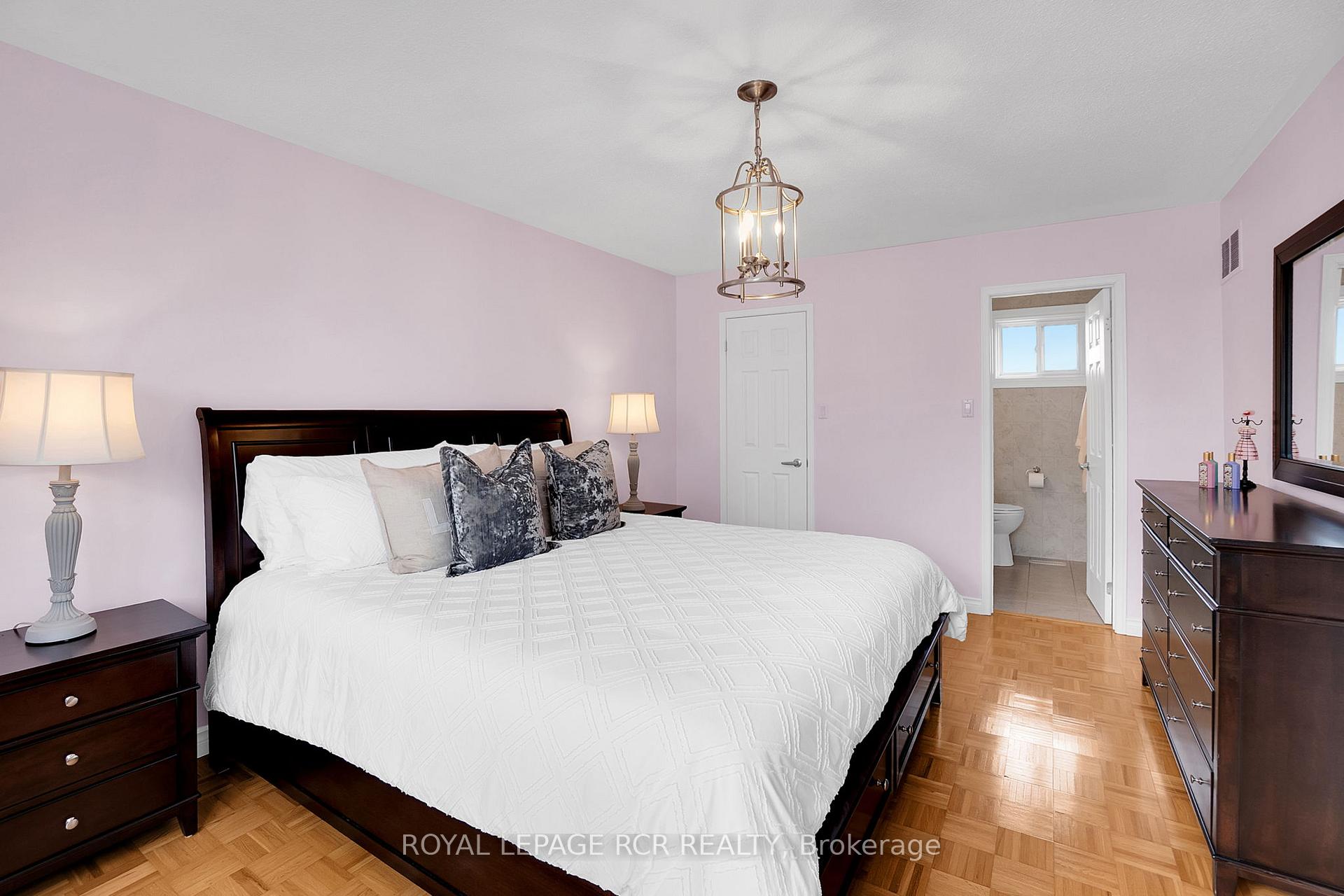 Photo 20 of 60 Wolfe Avenue, New Tecumseth, Tottenham — HOMEH