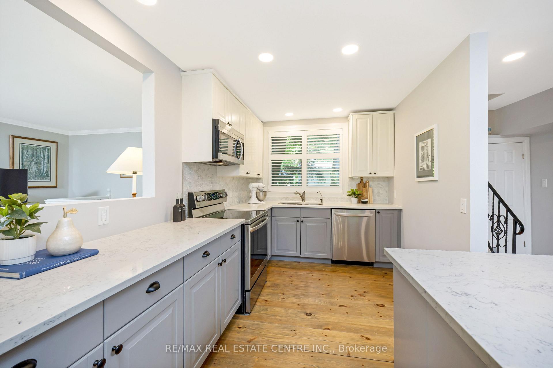 Photo 35 of 209 Campbell Avenue E, Milton, Campbellville — HOMEH