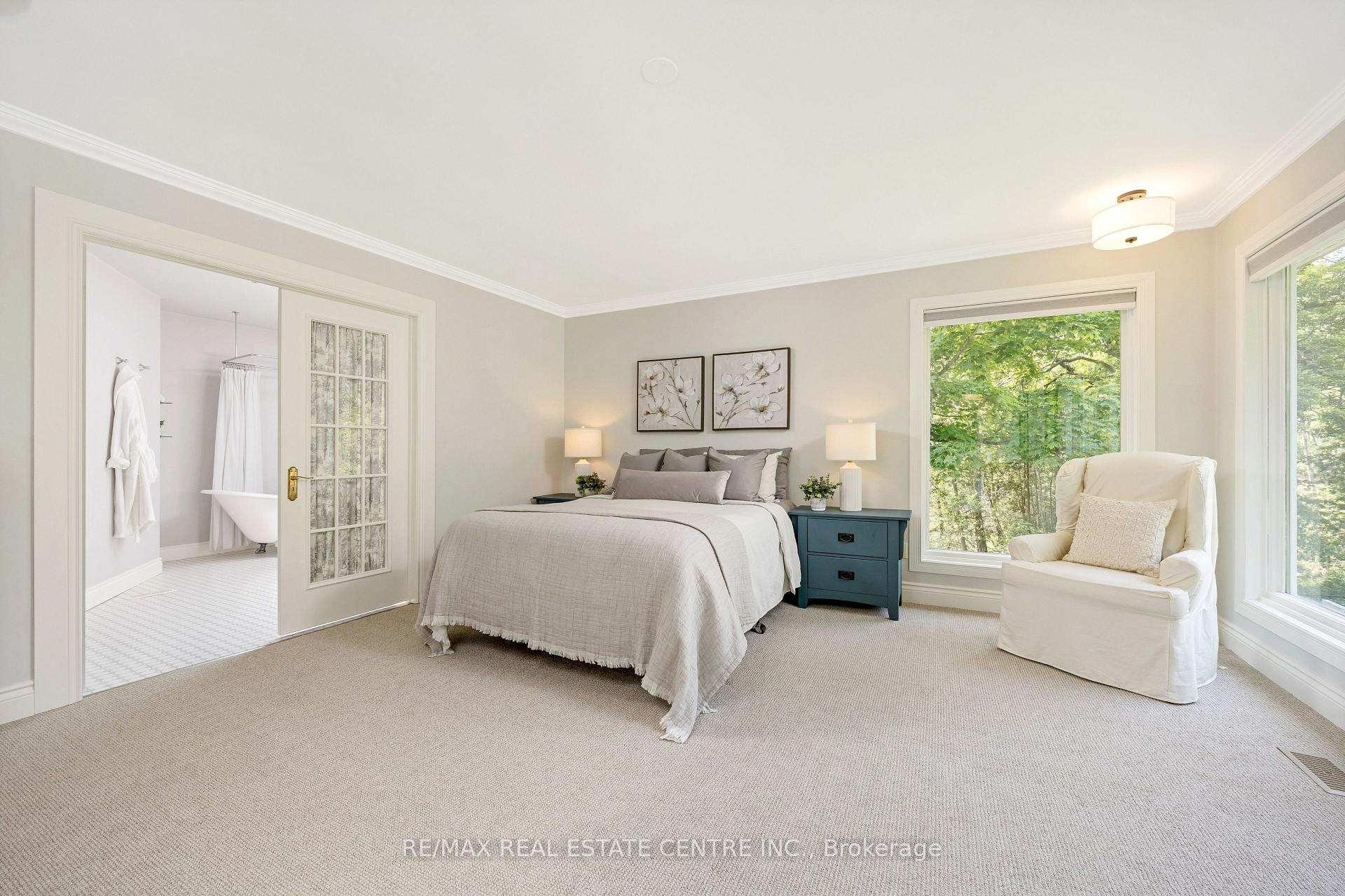 Photo 19 of 209 Campbell Avenue E, Milton, Campbellville — HOMEH