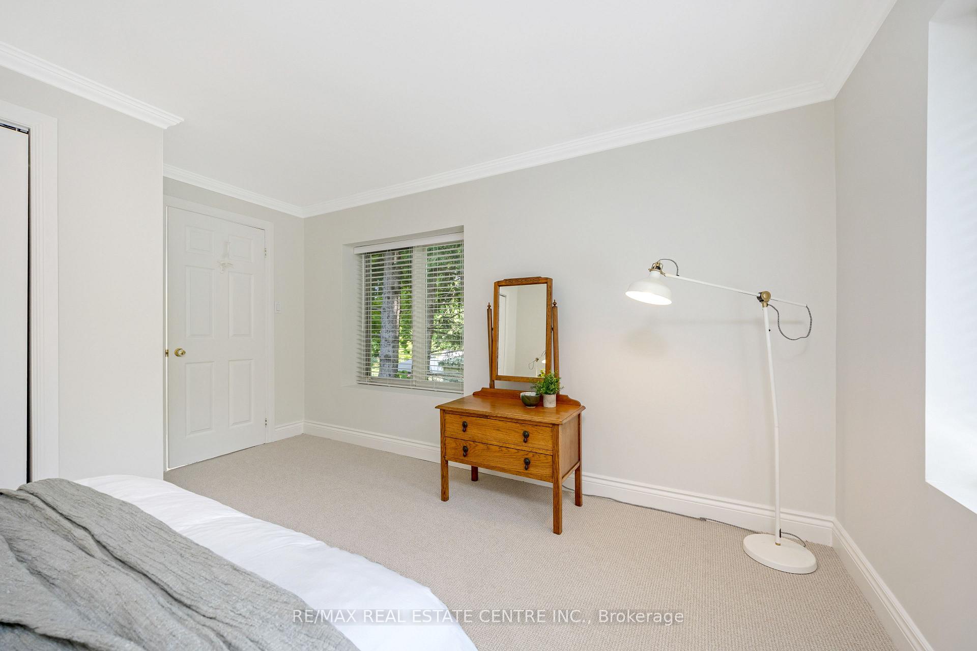 Photo 30 of 209 Campbell Avenue E, Milton, Campbellville — HOMEH