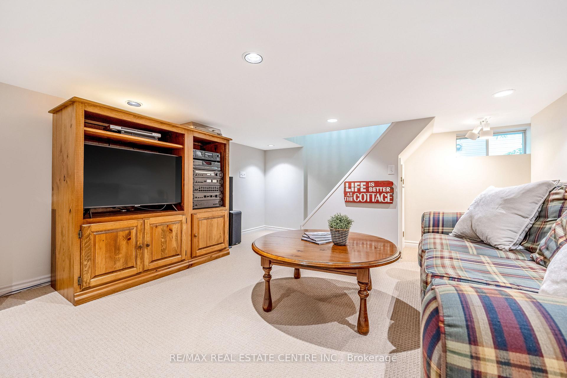 Photo 34 of 209 Campbell Avenue E, Milton, Campbellville — HOMEH