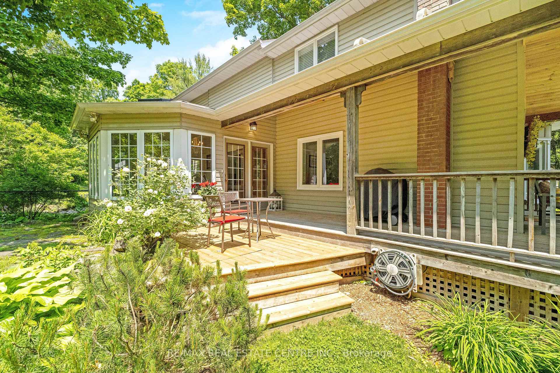 Photo 29 of 209 Campbell Avenue E, Milton, Campbellville — HOMEH