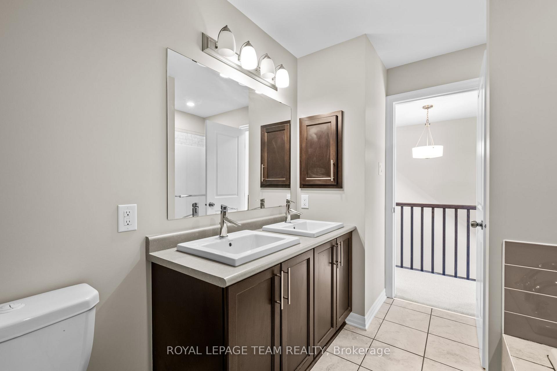 Photo 14 of 628 Spring Valley Drive, Ottawa, Mer Bleue/Bradley Estates/Anderson Park — HOMEH