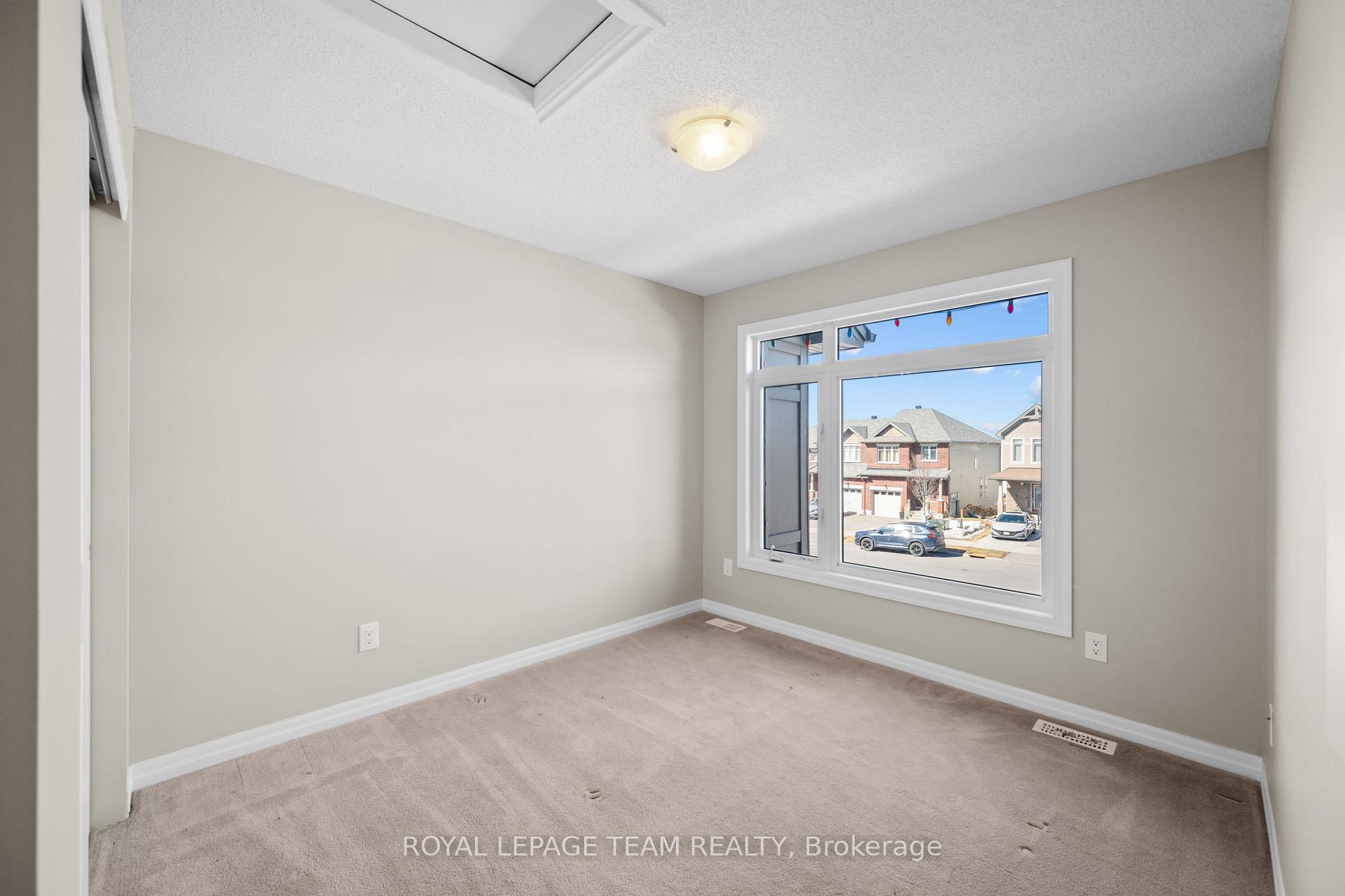Photo 17 of 628 Spring Valley Drive, Ottawa, Mer Bleue/Bradley Estates/Anderson Park — HOMEH
