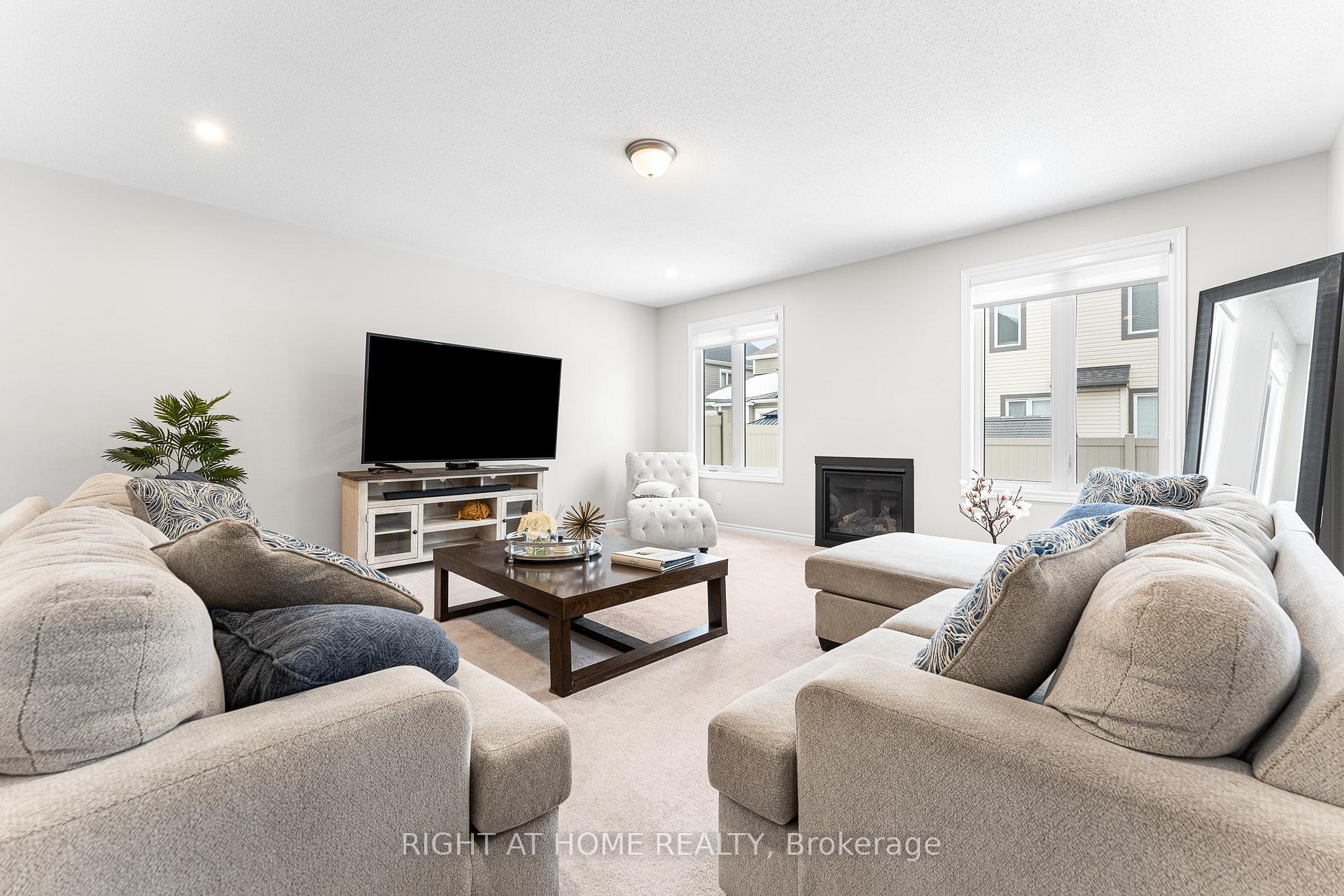 Photo 13 of 354 Sweetclover Way, Ottawa, Avalon West — HOMEH