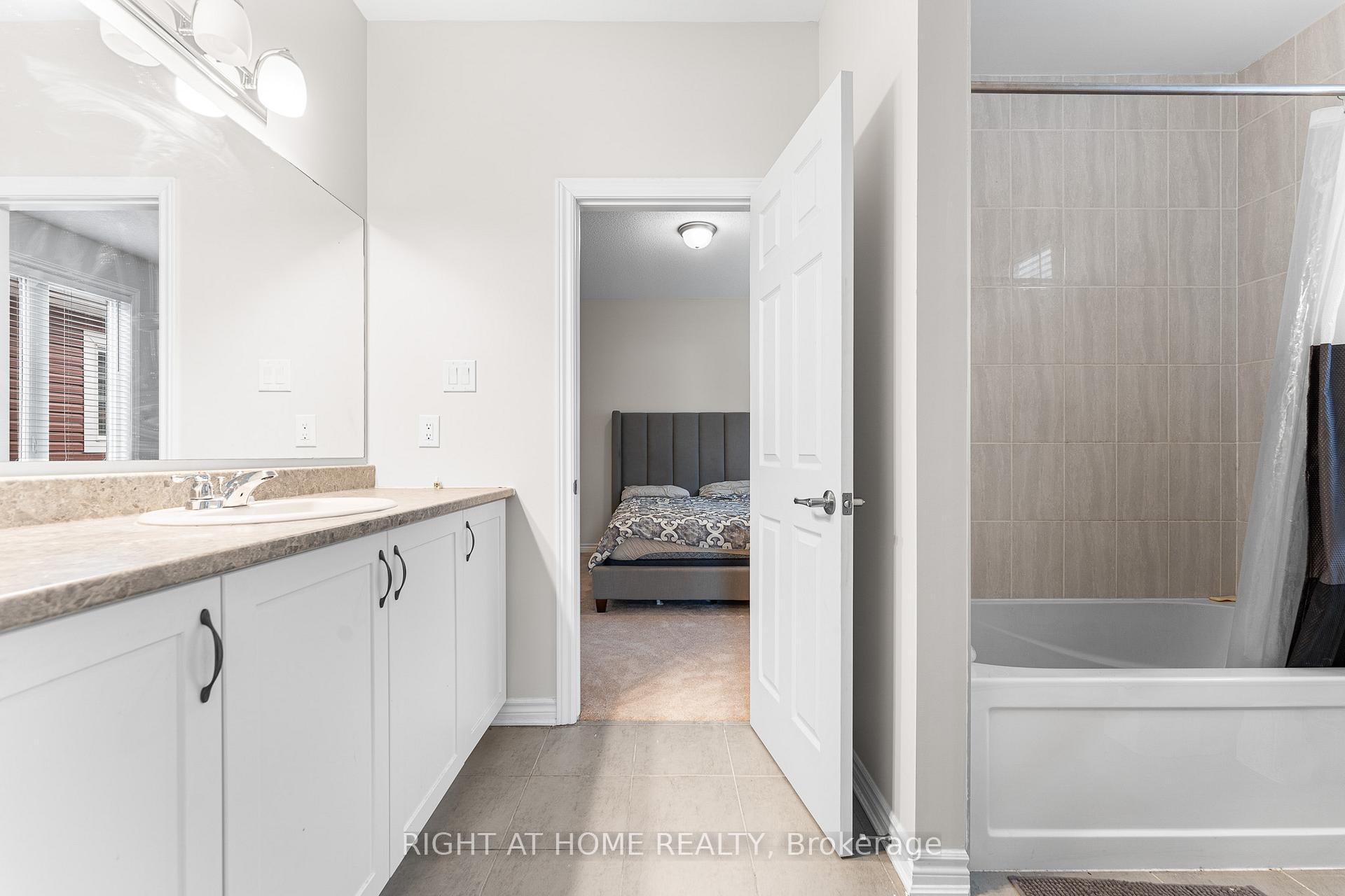 Photo 35 of 354 Sweetclover Way, Ottawa, Avalon West — HOMEH
