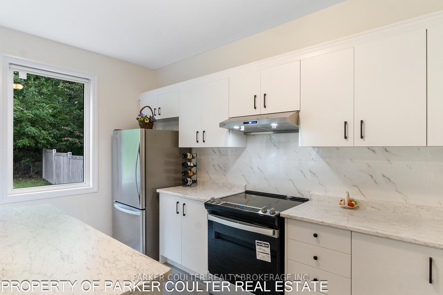 Photo 10 of 35 Atlantis Drive, Orillia — HOMEH