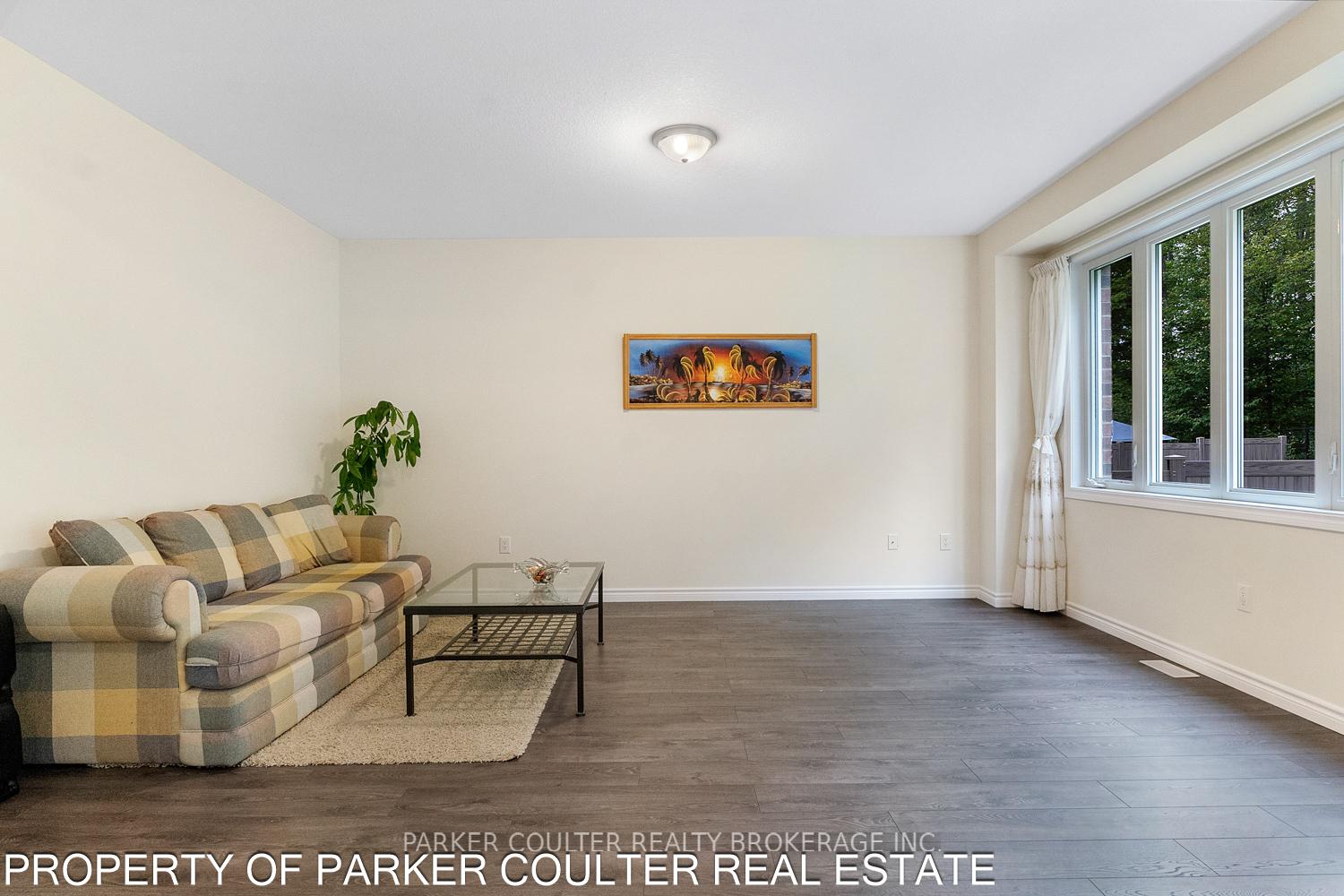 Photo 12 of 35 Atlantis Drive, Orillia — HOMEH