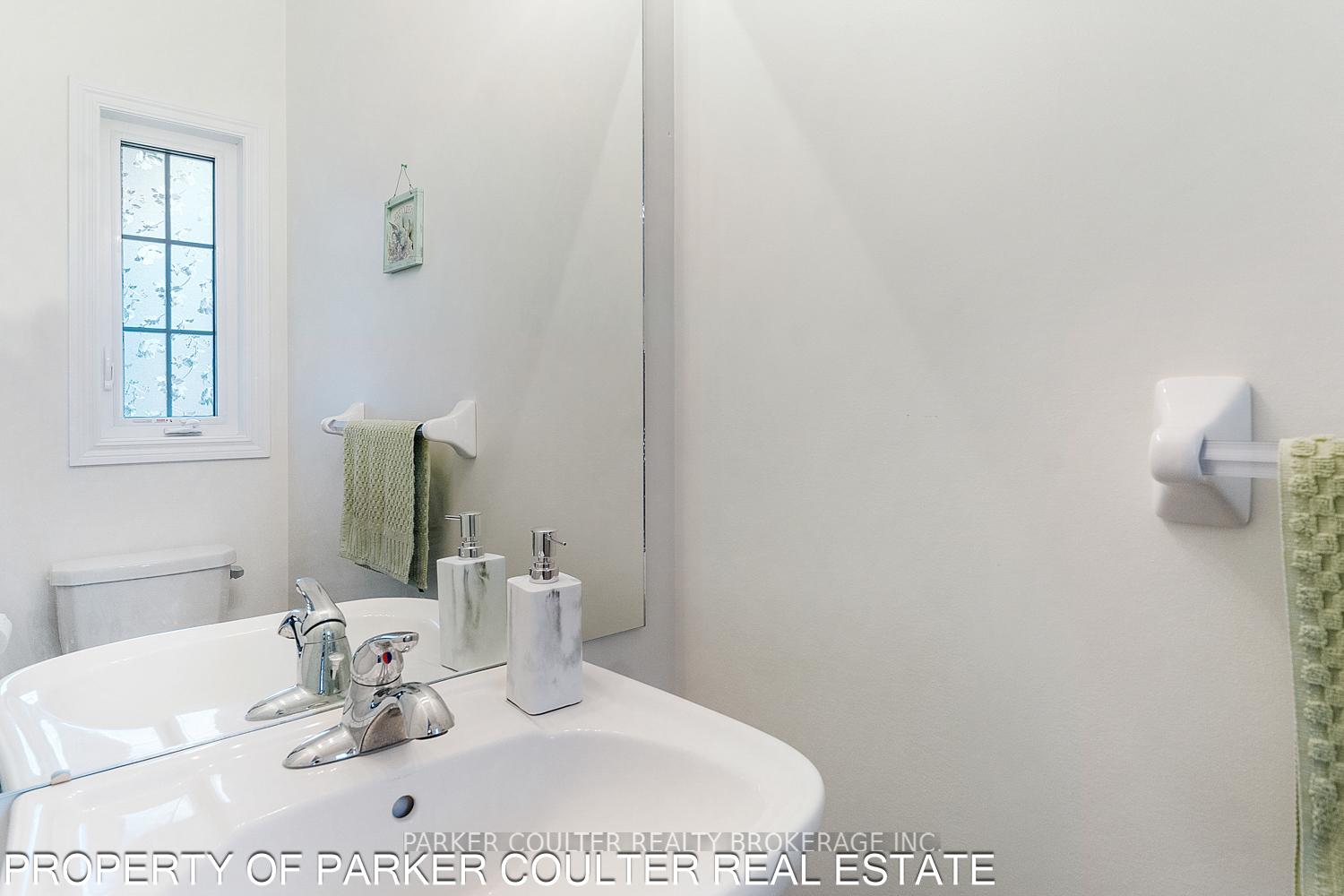 Photo 16 of 35 Atlantis Drive, Orillia — HOMEH