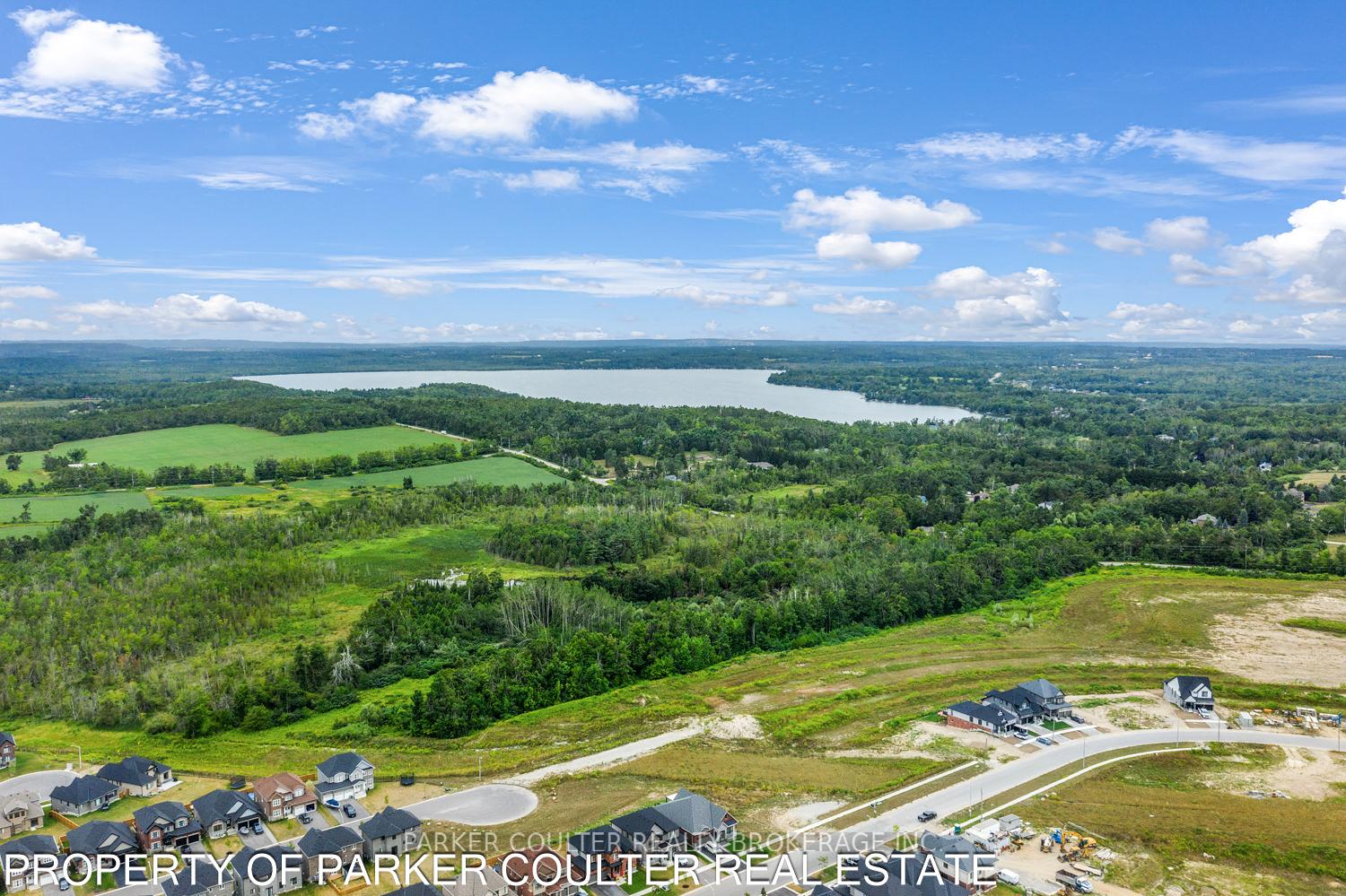 Photo 38 of 35 Atlantis Drive, Orillia — HOMEH