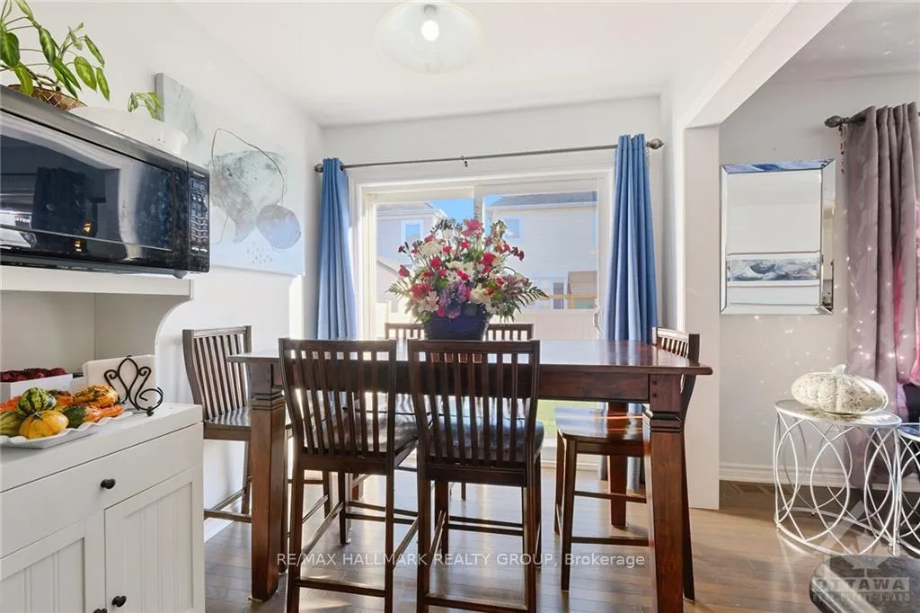 Photo 10 of 54 Luminescence Way, Ottawa, Notting Hill/Summerside — HOMEH