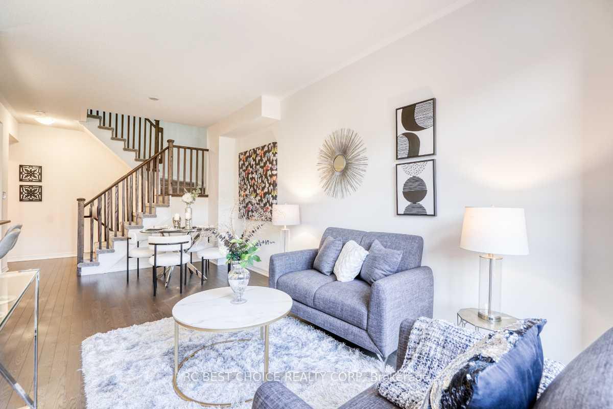 Photo 7 of 24 Delano Way, Newmarket, Woodland Hill — HOMEH