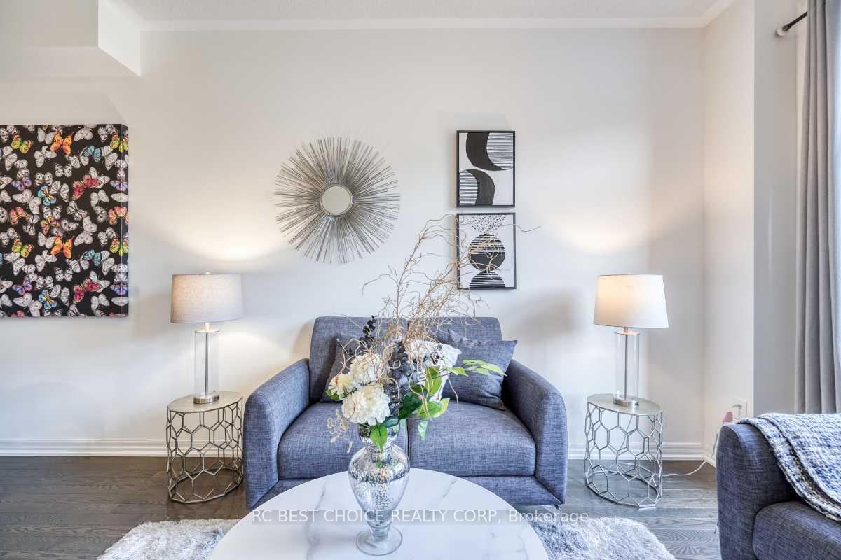 Photo 9 of 24 Delano Way, Newmarket, Woodland Hill — HOMEH