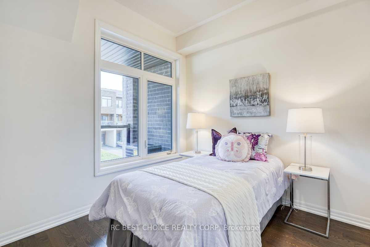 Photo 19 of 24 Delano Way, Newmarket, Woodland Hill — HOMEH