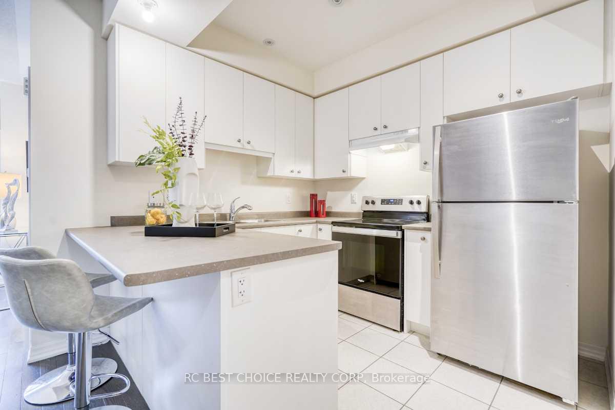 Photo 23 of 24 Delano Way, Newmarket, Woodland Hill — HOMEH