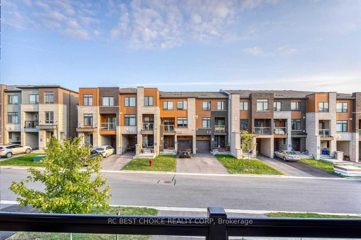 Photo 30 of 24 Delano Way, Newmarket, Woodland Hill — HOMEH