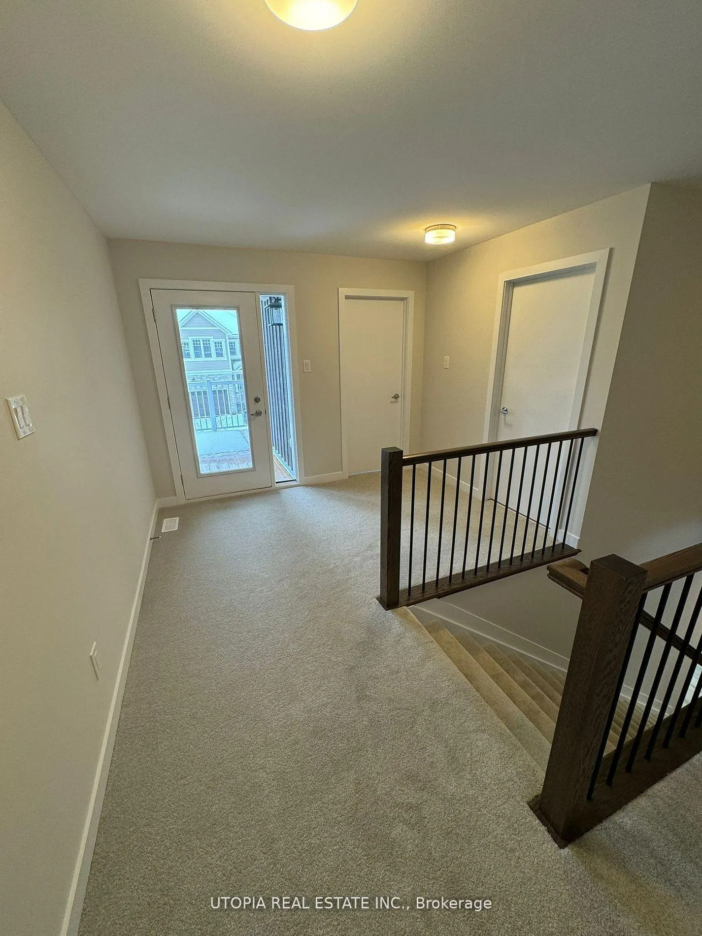 Photo 21 of 112 Hackamore Crescent, Ottawa, Goulbourn Twp From Franktown Rd/South To Rideau — HOMEH