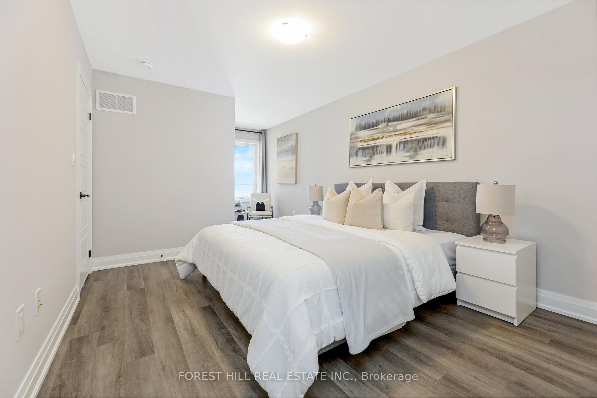 Photo 13 of 972 Hickory Crescent, Milton, Cobban — HOMEH