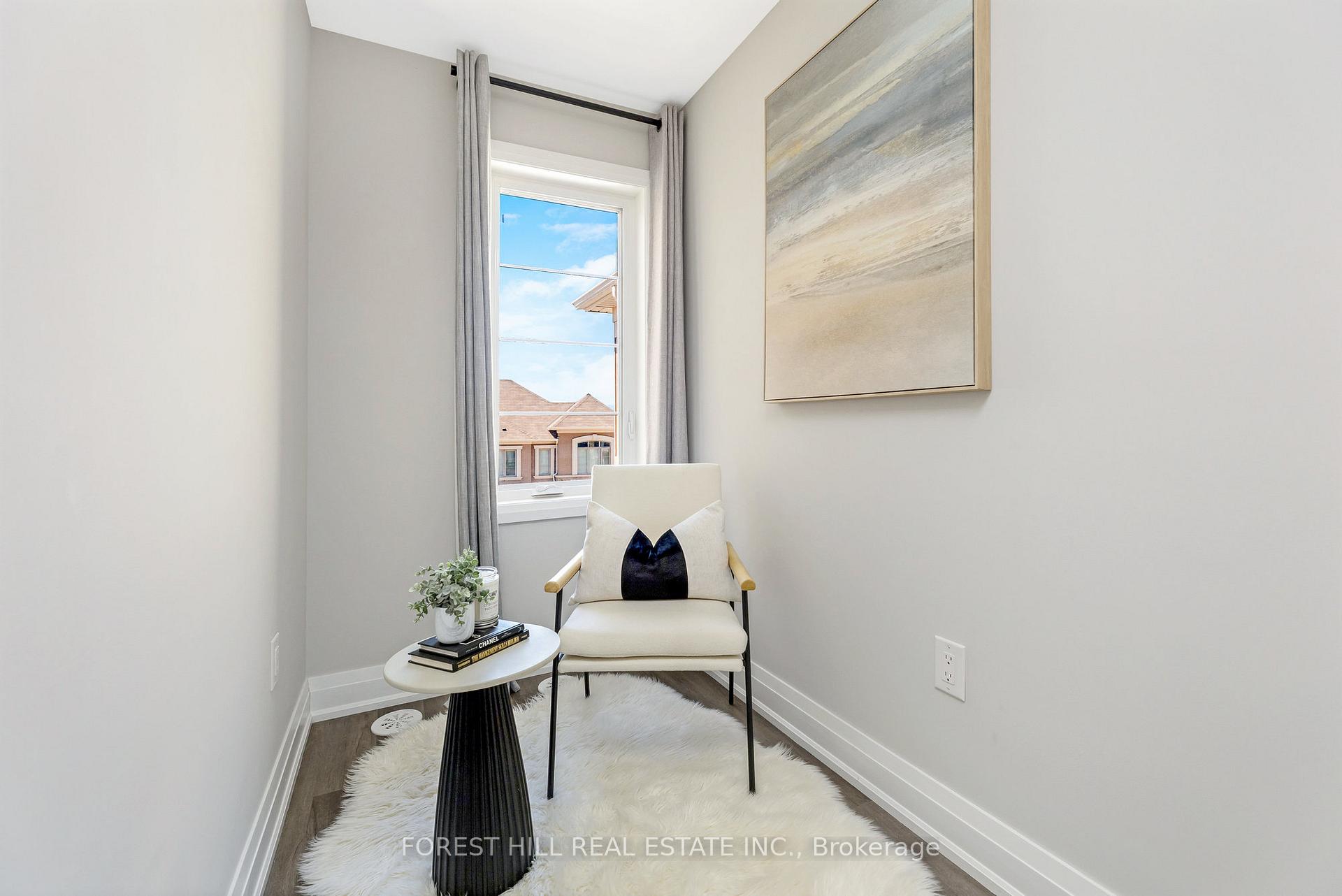 Photo 14 of 972 Hickory Crescent, Milton, Cobban — HOMEH