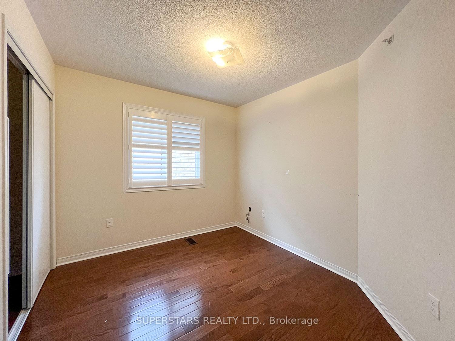 Photo 11 of 15 Jackson Eli Way, Markham, Cedarwood — HOMEH
