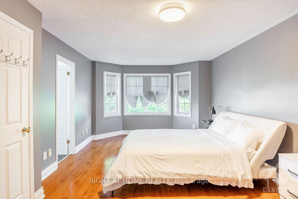 Photo 6 of 137 Ballance Drive, Ottawa, Avalon East — HOMEH