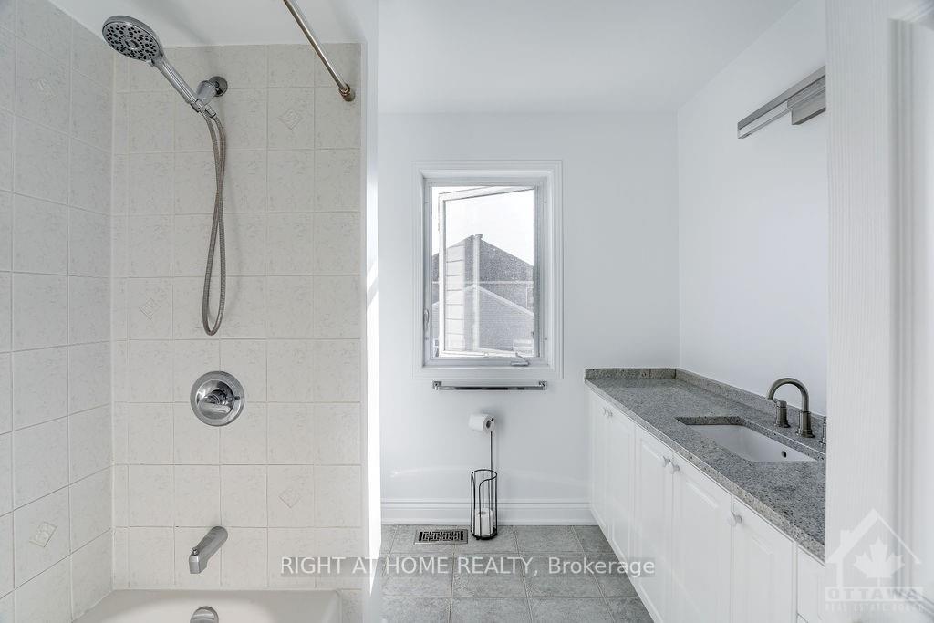 Photo 11 of 137 Ballance Drive, Ottawa, Avalon East — HOMEH
