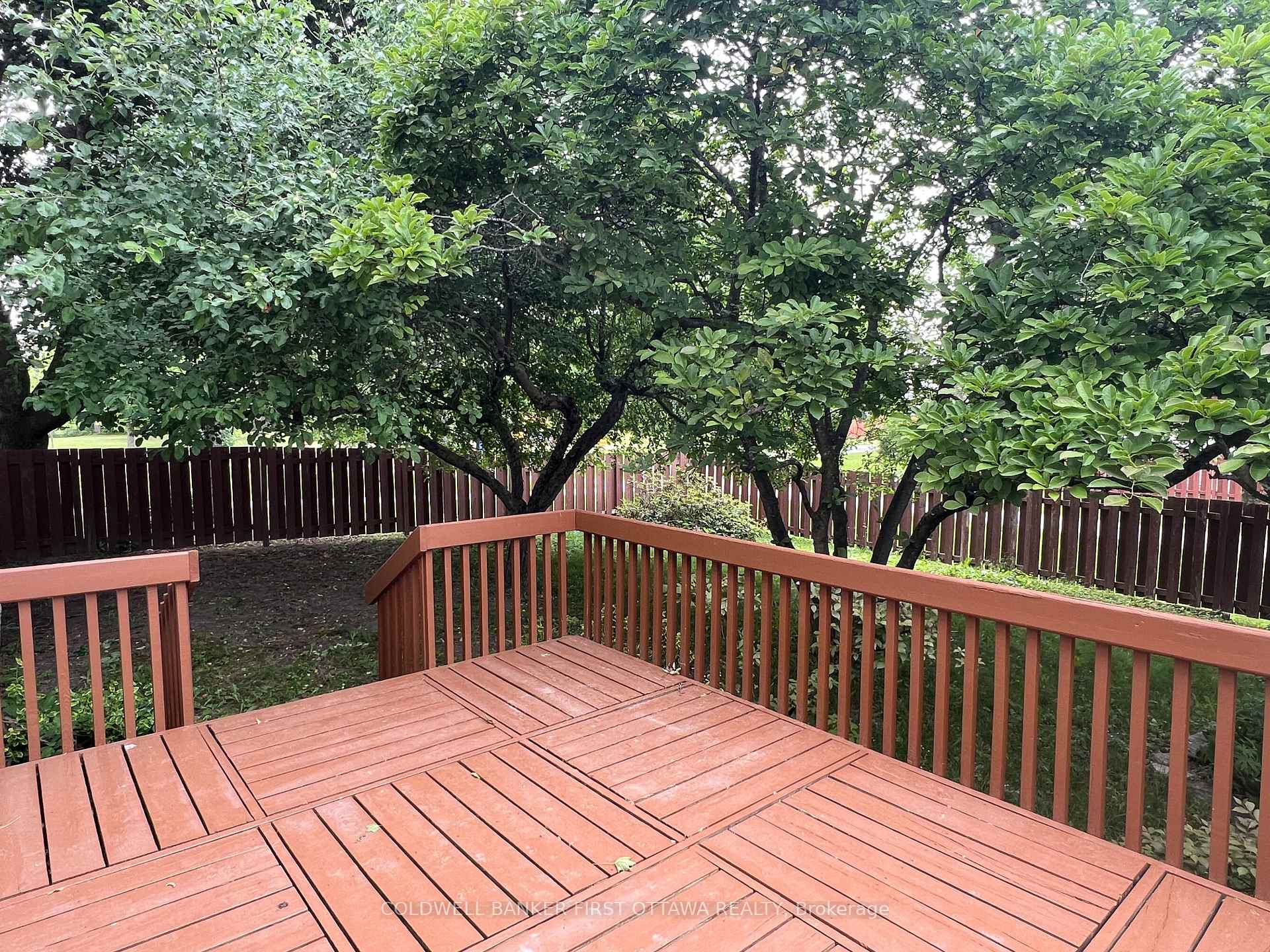 Photo 10 of 1179 1/2 St-Jerome Crescent, Ottawa, Convent Glen North — HOMEH