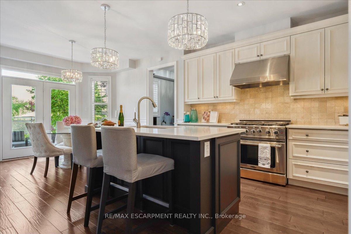 Photo 7 of 320 Wrigglesworth Crescent, Milton, Scott — HOMEH