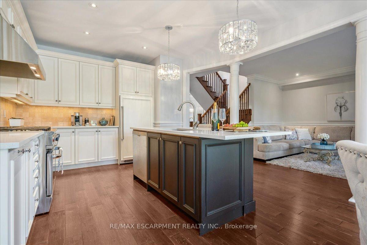 Photo 8 of 320 Wrigglesworth Crescent, Milton, Scott — HOMEH