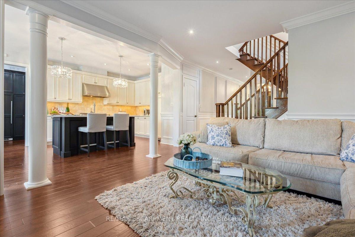 Photo 11 of 320 Wrigglesworth Crescent, Milton, Scott — HOMEH