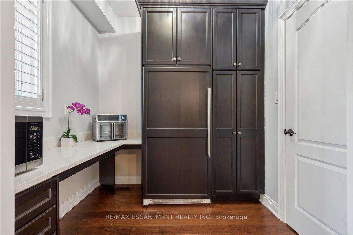 Photo 12 of 320 Wrigglesworth Crescent, Milton, Scott — HOMEH