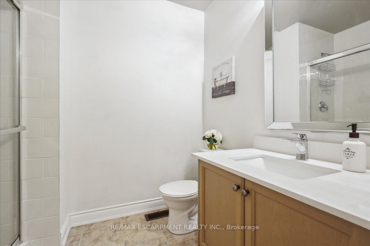 Photo 24 of 320 Wrigglesworth Crescent, Milton, Scott — HOMEH