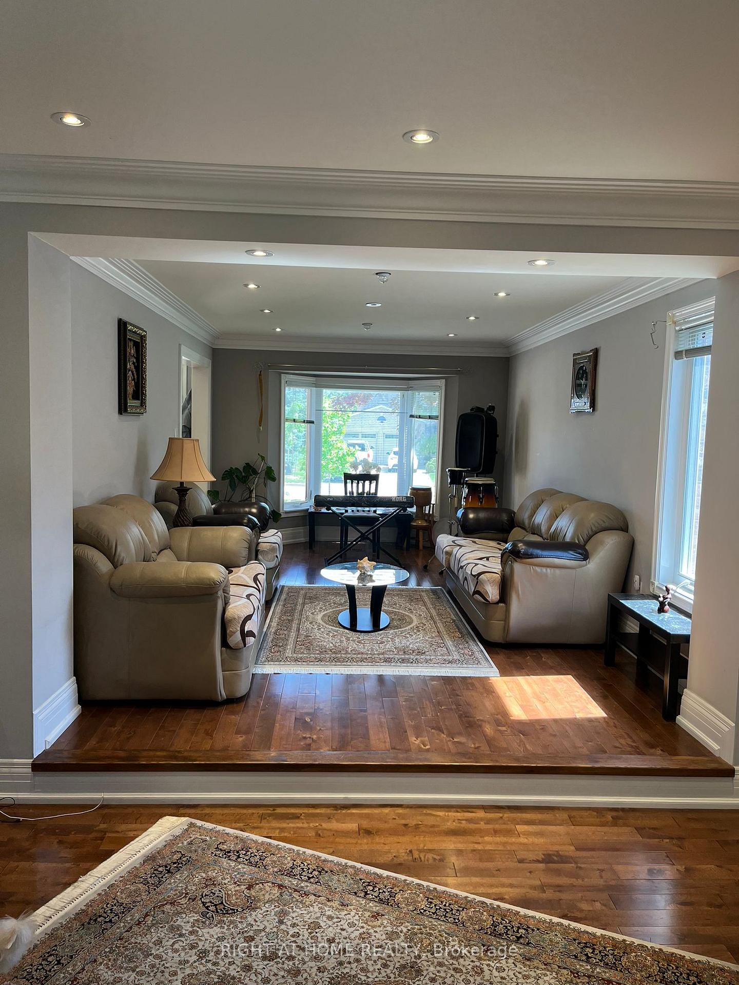 Photo 6 of Unit Main & Upper, 382 Chambers Crescent, Newmarket, Armitage — HOMEH